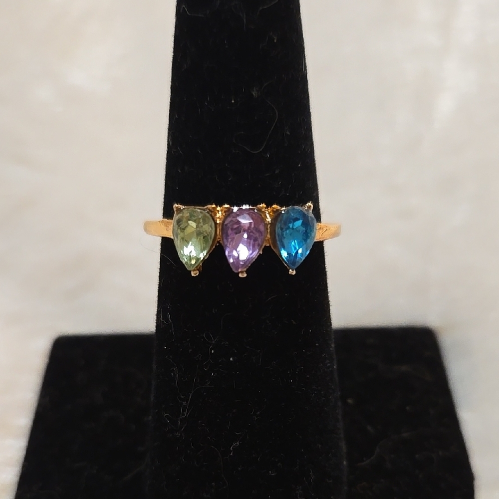 Gold and Blue Heart Gemstone Ring.Size 7.